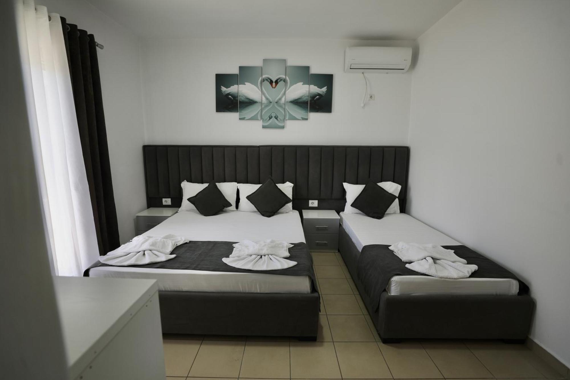 Hotel Vila Kapllani Sarandë 外观 照片