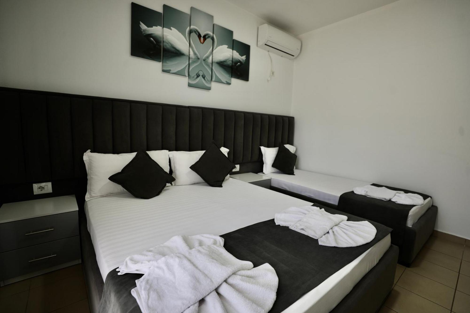 Hotel Vila Kapllani Sarandë 外观 照片